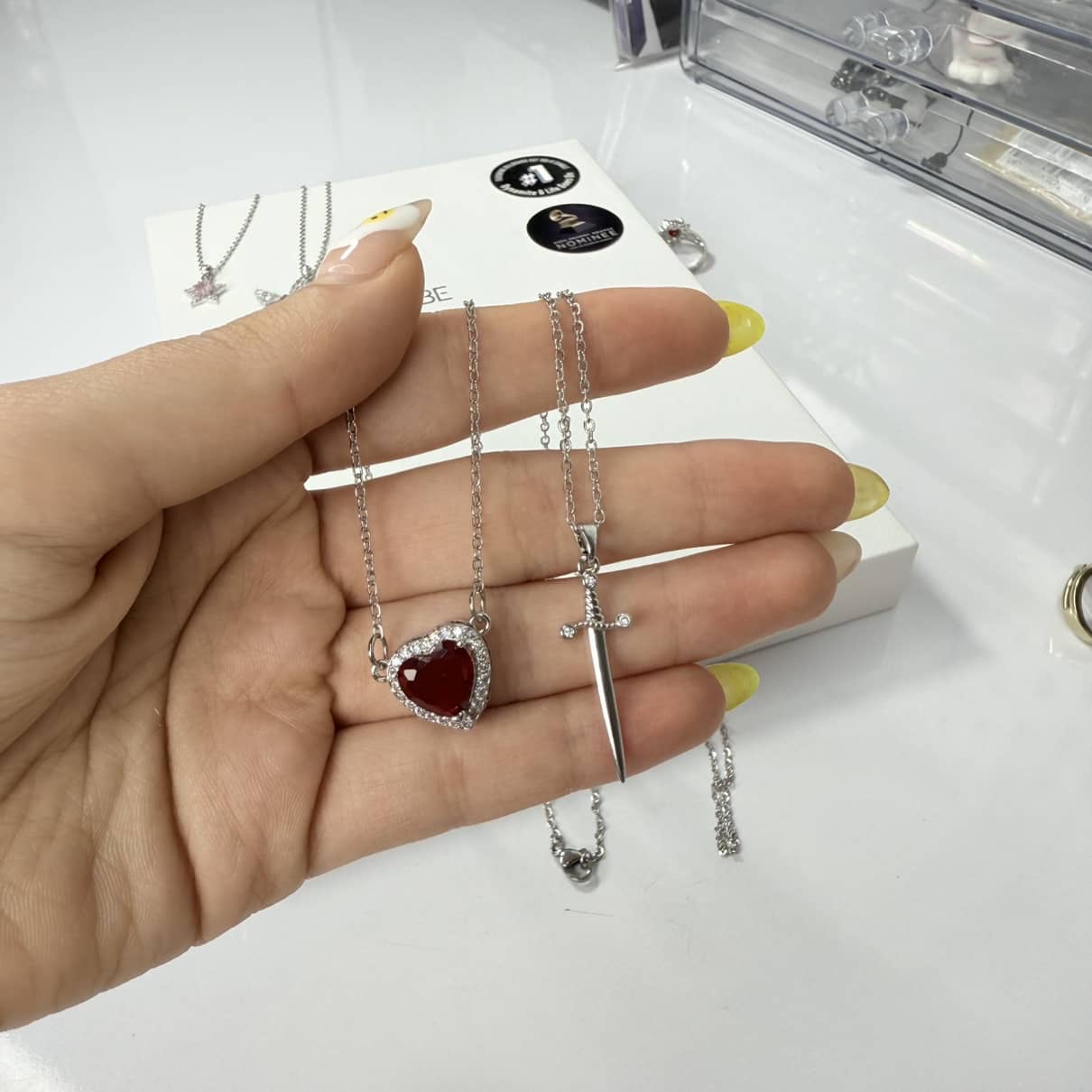 گردنبند ست قلب و شمشیر