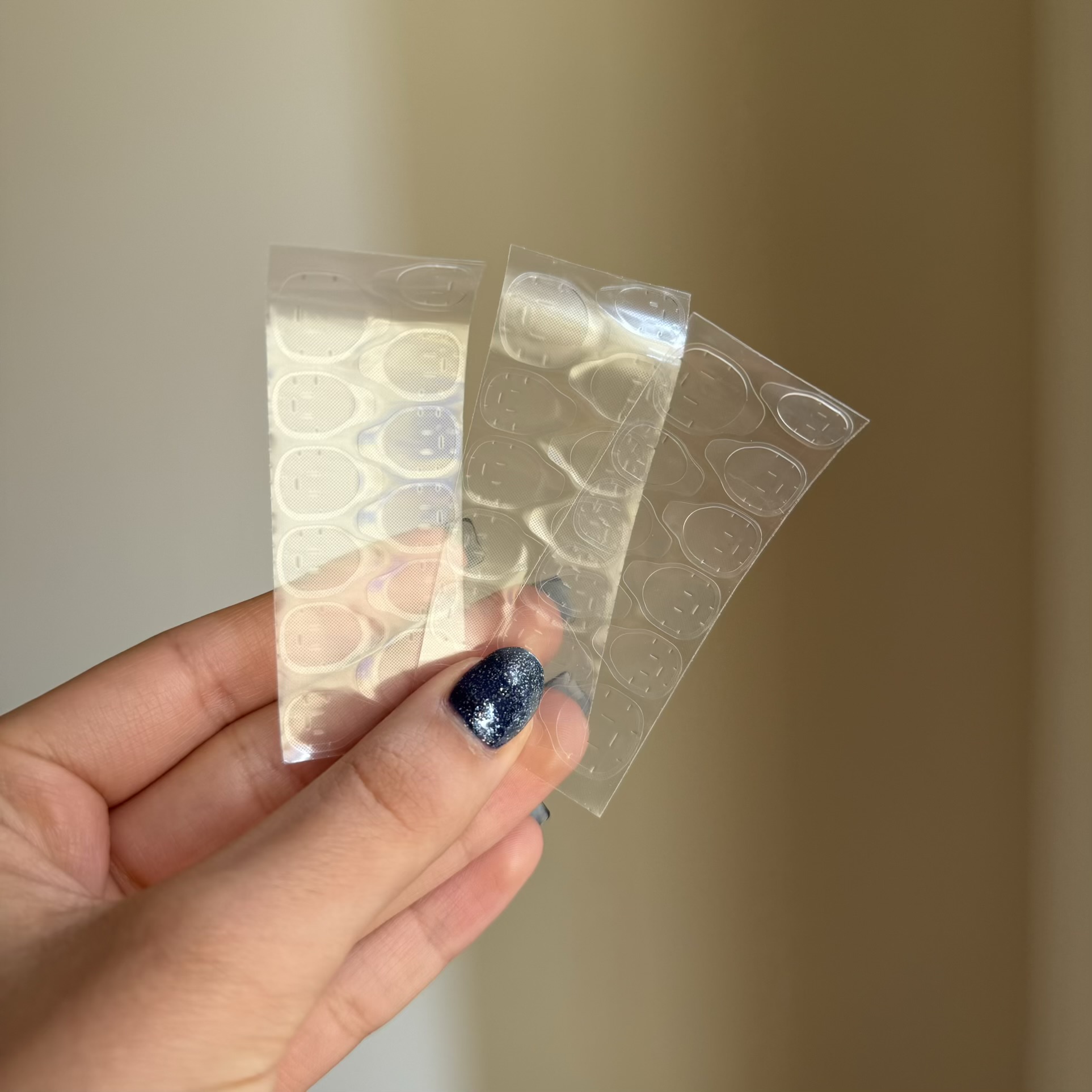 چسب دوطرفه ناخن