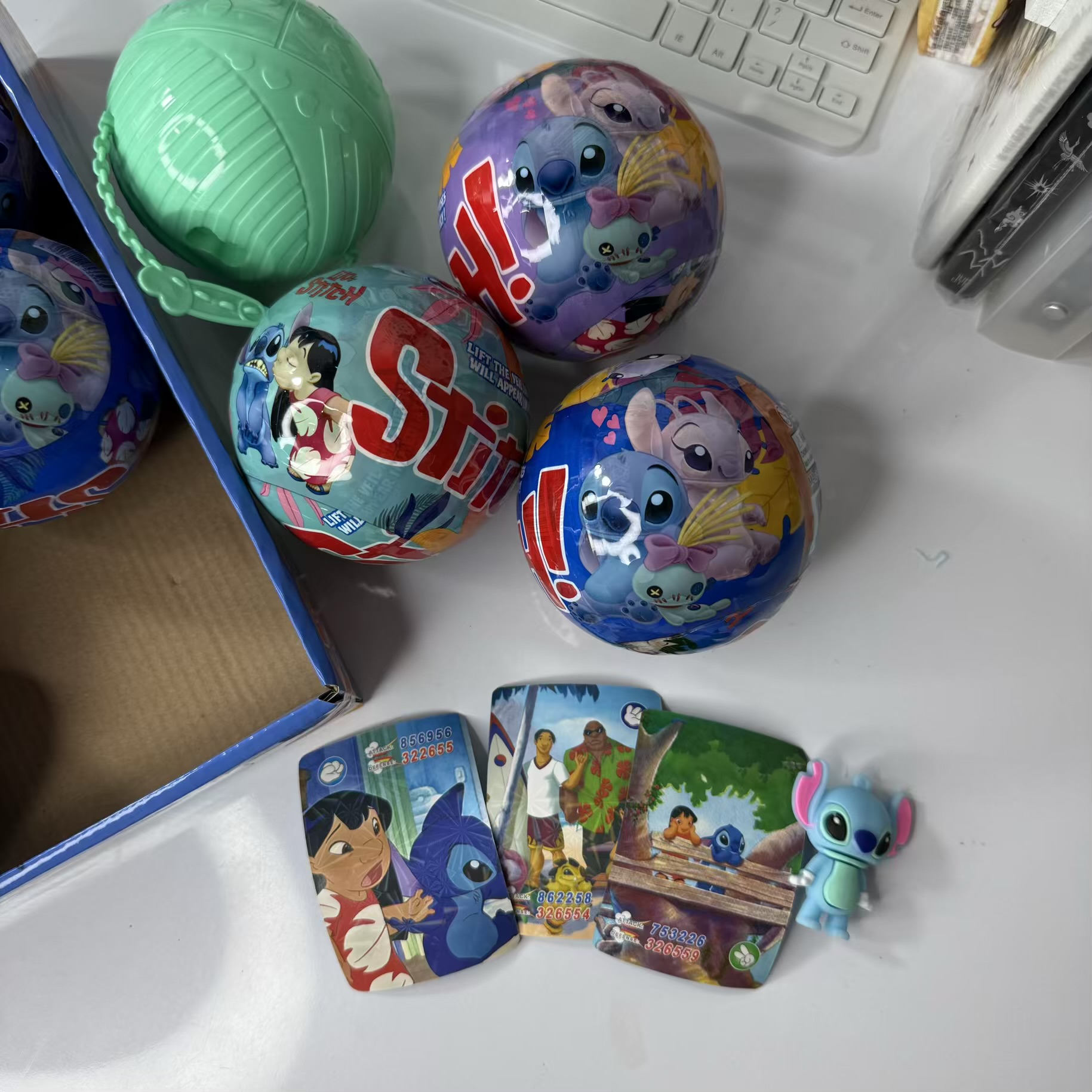 شانسی توپی استیچ