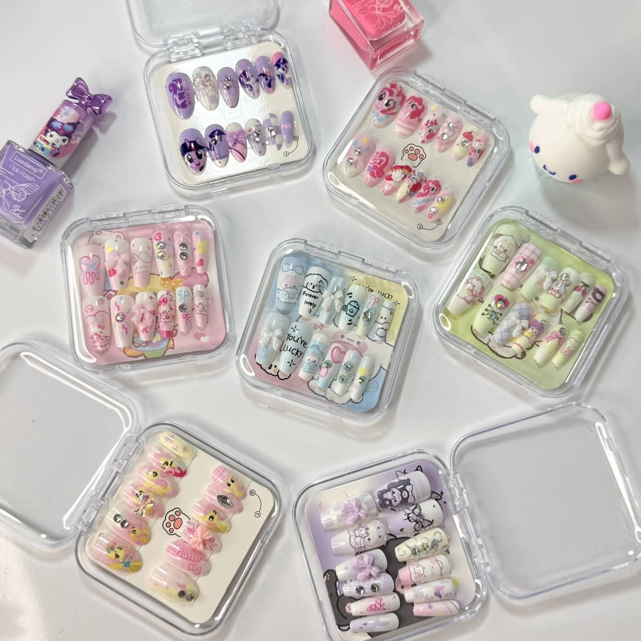 ناخن مصنوعی