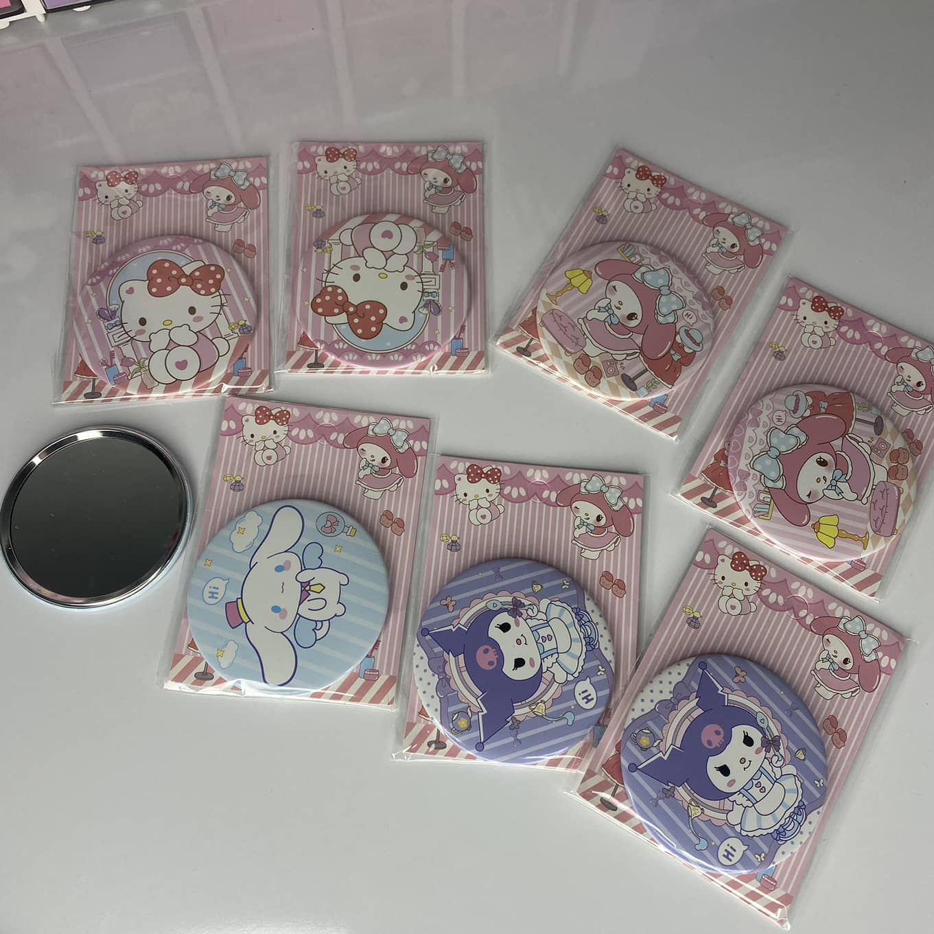 آینه جیبی سانریو