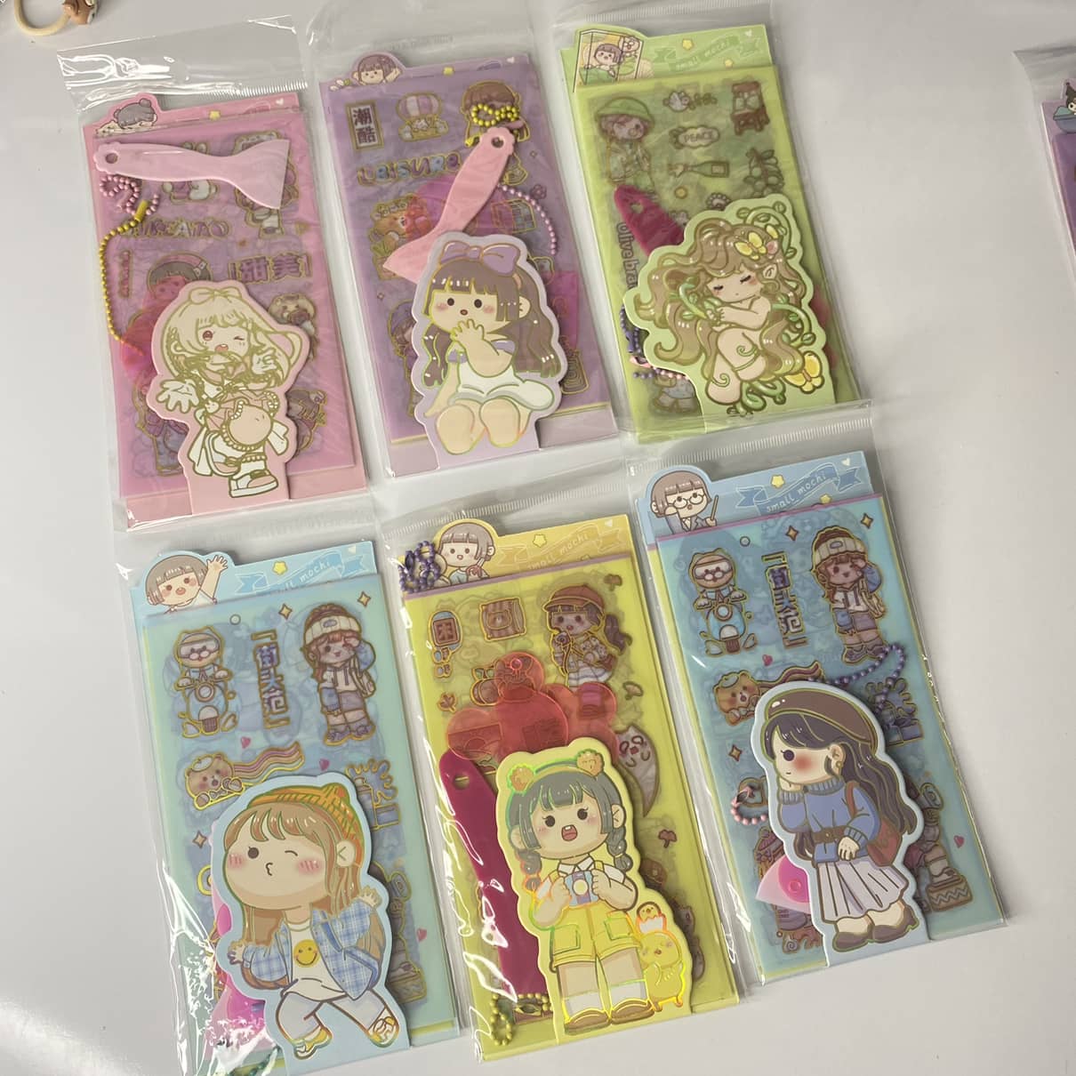 استیکر آویز دختر