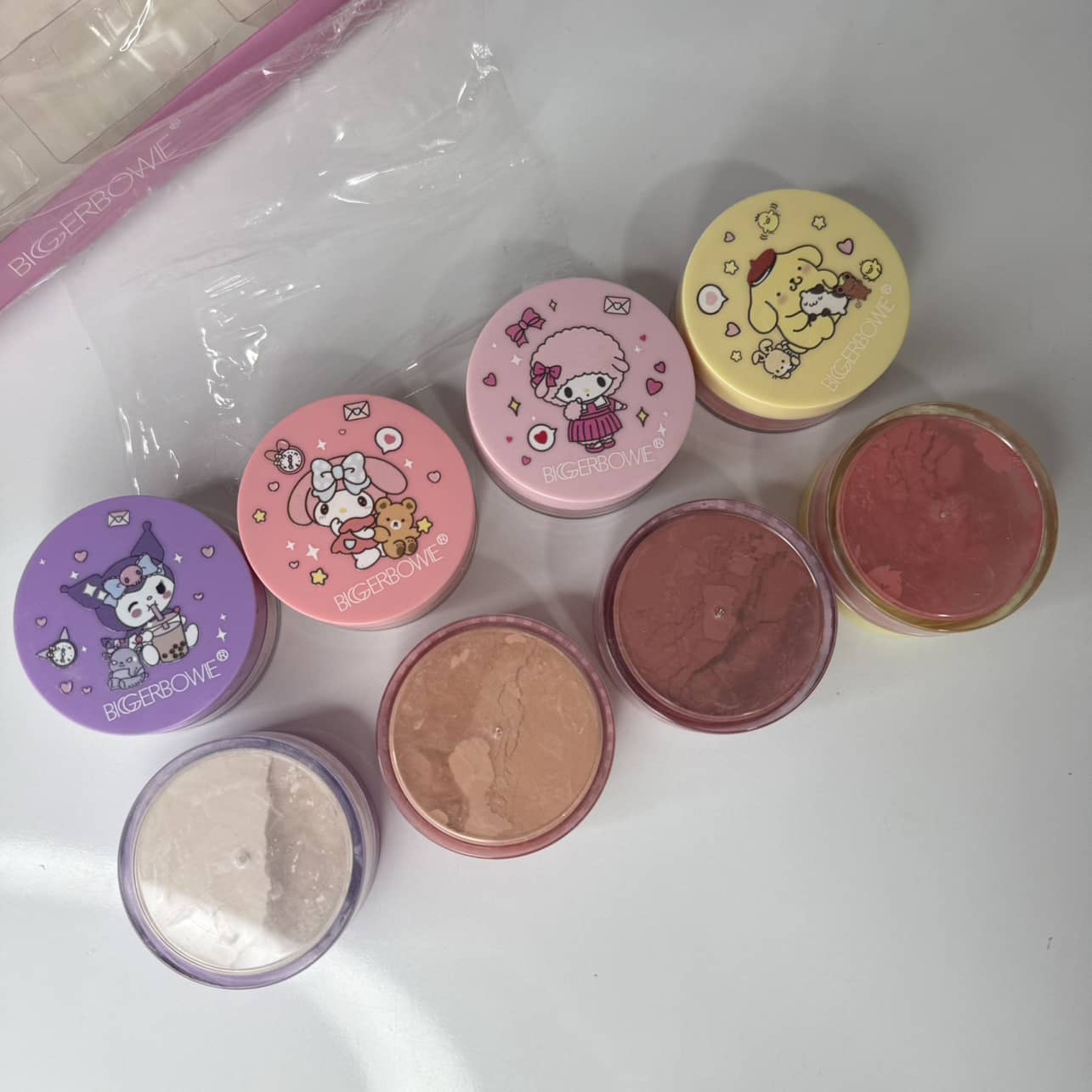 رژگونه پودری سانریو