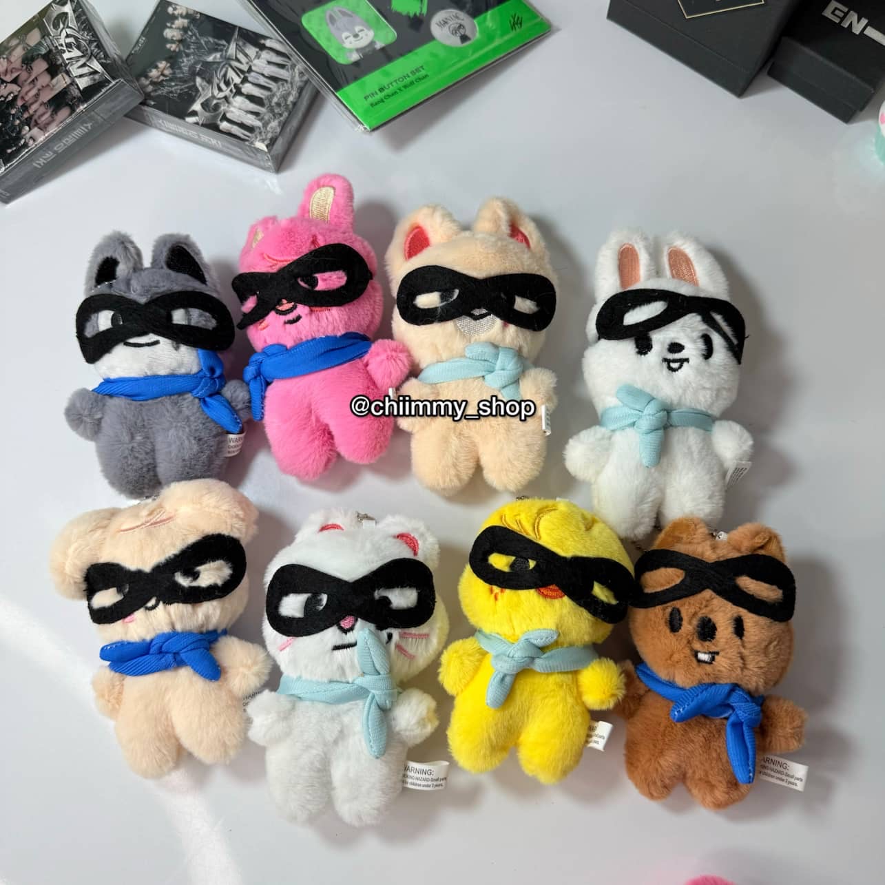 عروسک اسکیزو عینکی