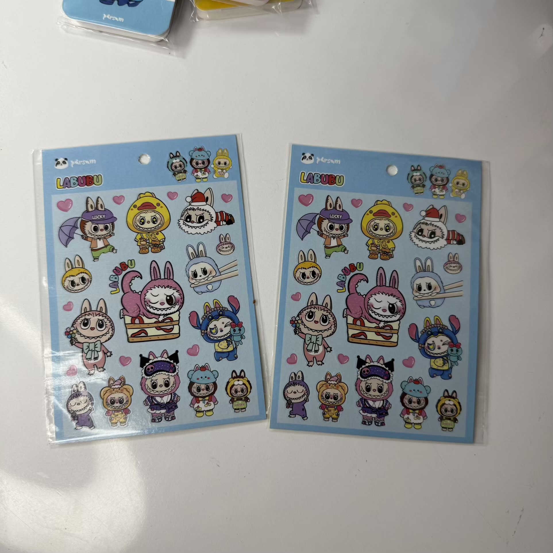 استیکر لبوبو