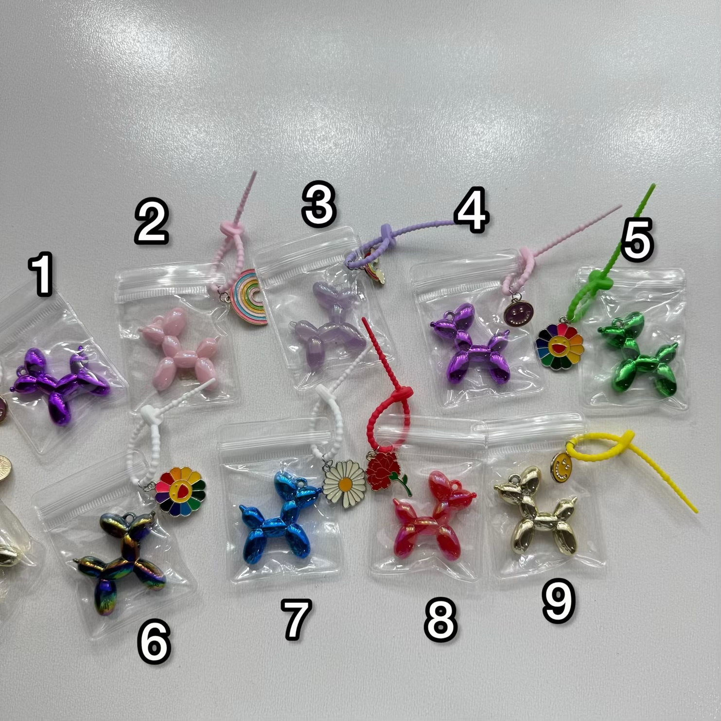 آویز سگ بادکنکی