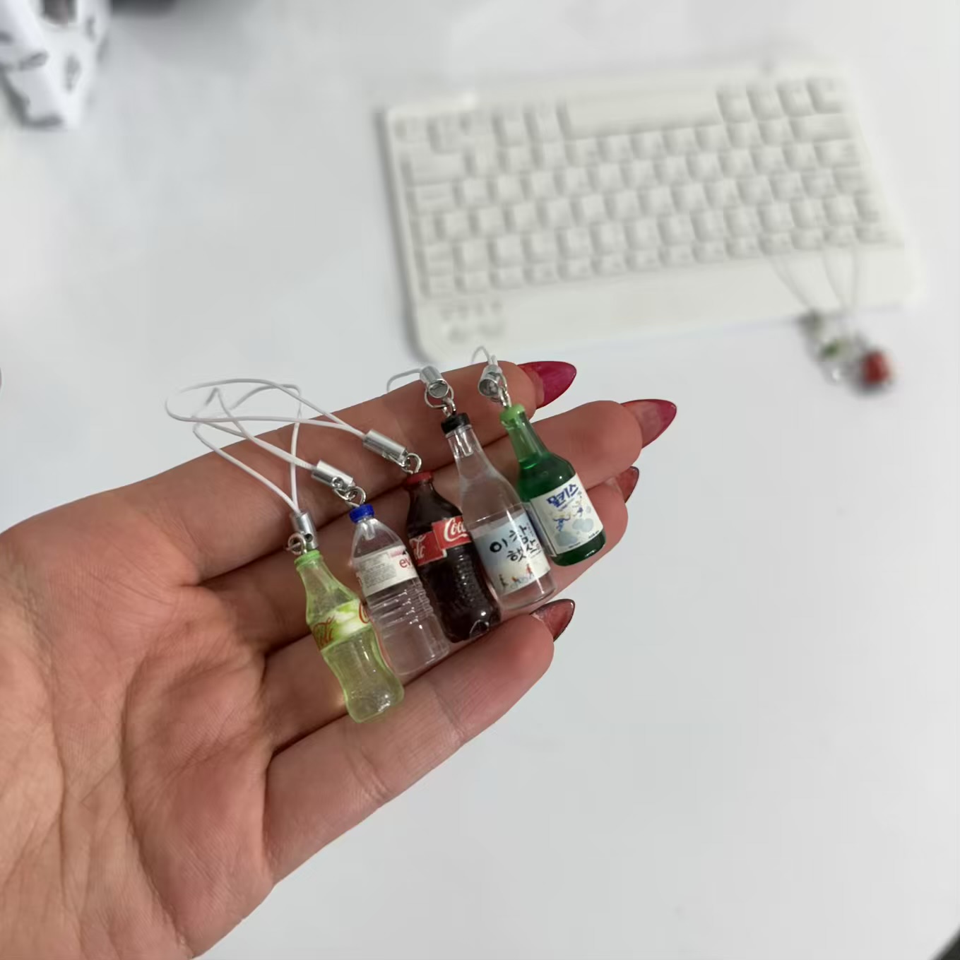 آویز نوشابه